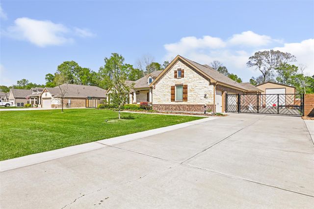 175 Road 66121, Dayton, TX 77535