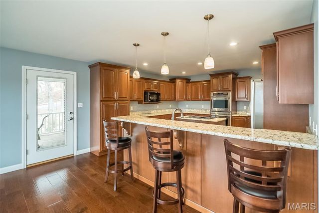 10015 E Carmen Place, Bonne Terre, MO 63628