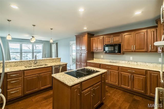 10015 E Carmen Place, Bonne Terre, MO 63628