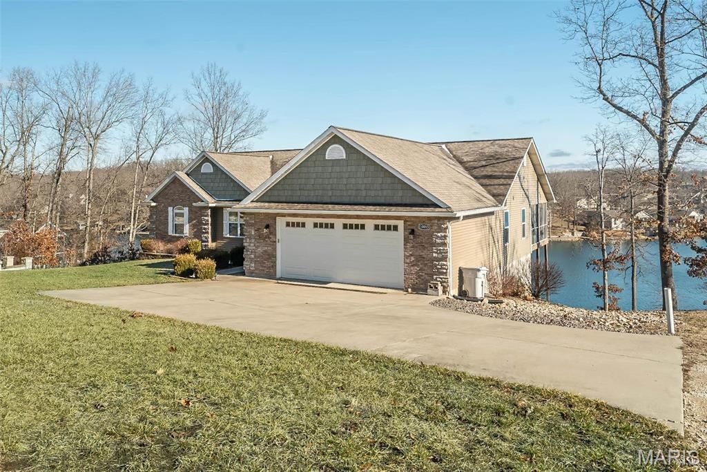 10015 E Carmen Place, Bonne Terre, MO 63628