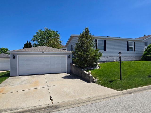 22737 Beverly Drive, Frankfort, IL 60423