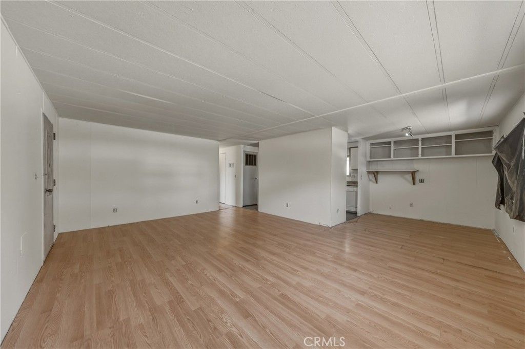 Image 10 of property listing at 5542 Old Highway 53, Clearlake, CA 95422