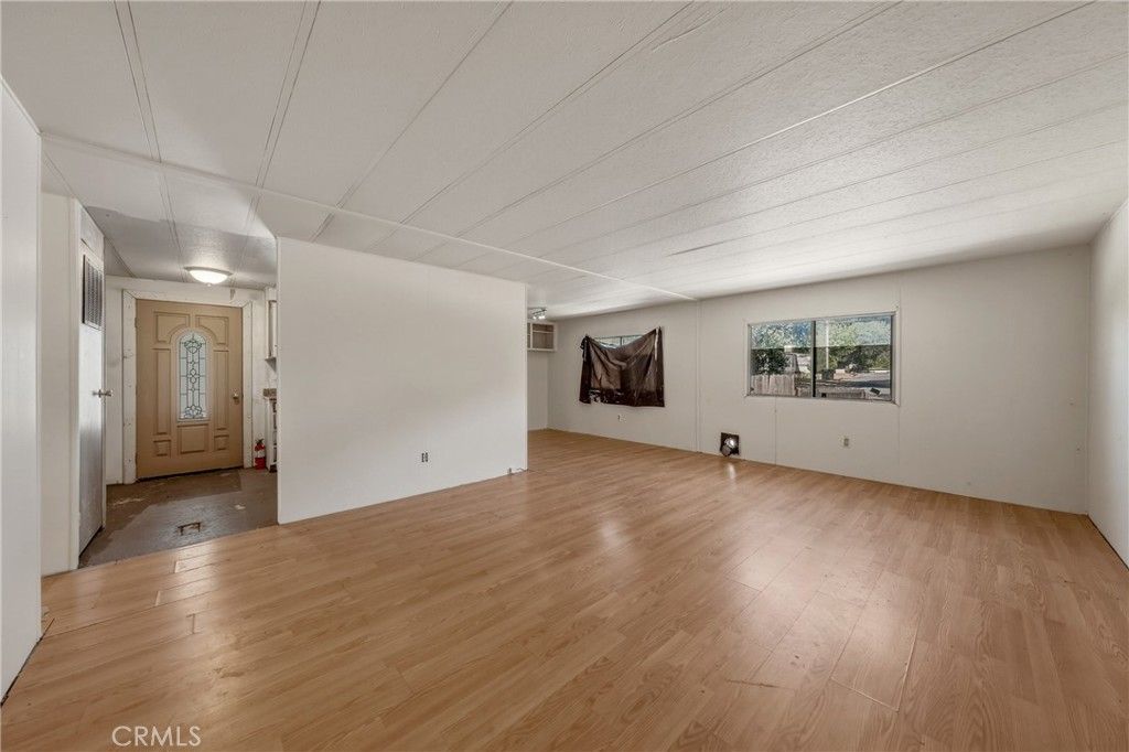 Image 11 of property listing at 5542 Old Highway 53, Clearlake, CA 95422