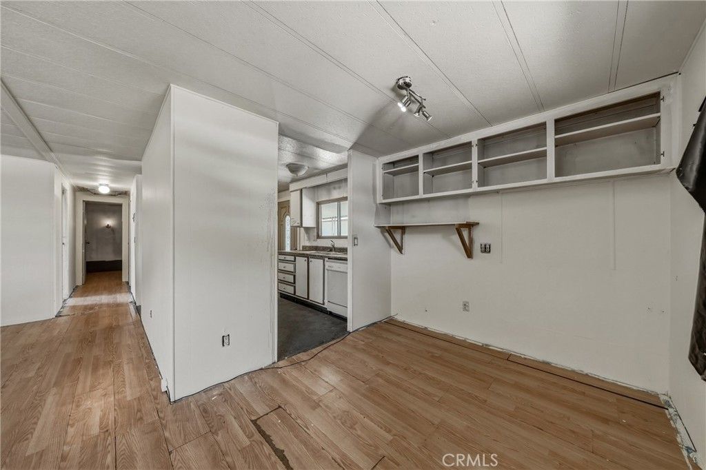 Image 16 of property listing at 5542 Old Highway 53, Clearlake, CA 95422
