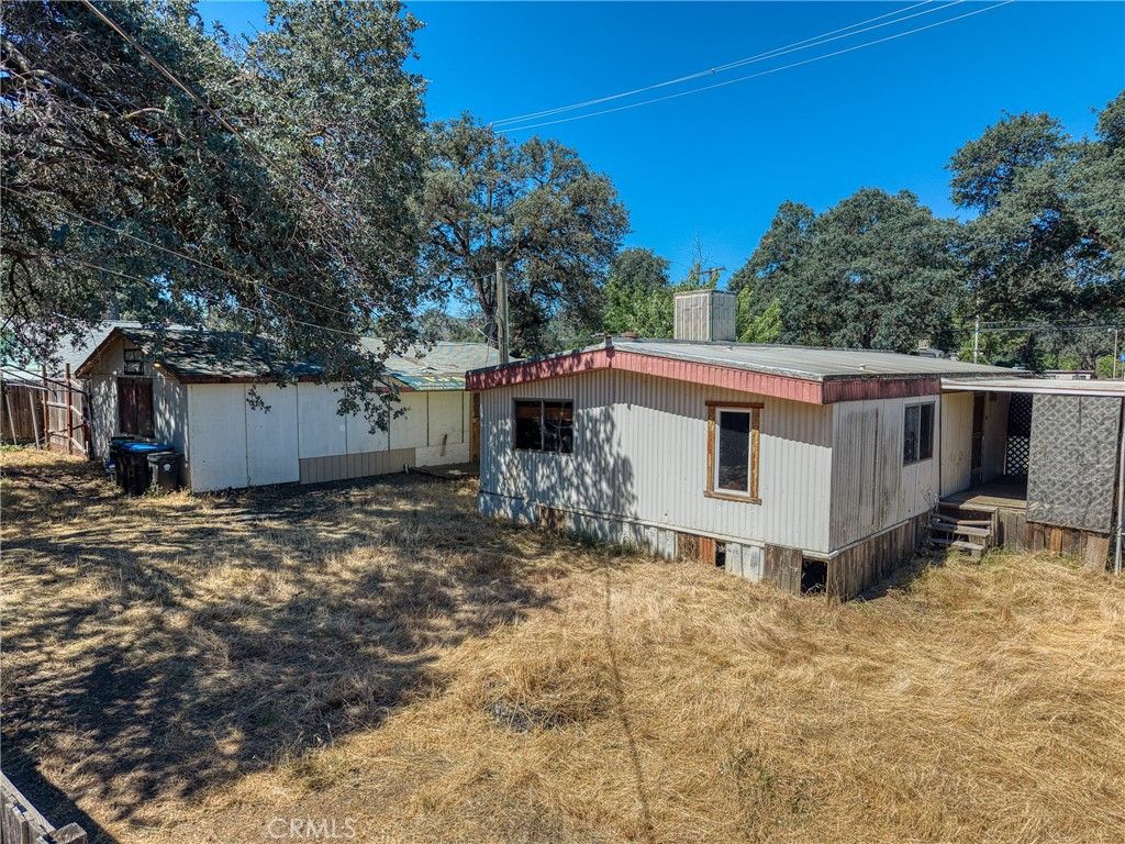 Image 38 of property listing at 5542 Old Highway 53, Clearlake, CA 95422