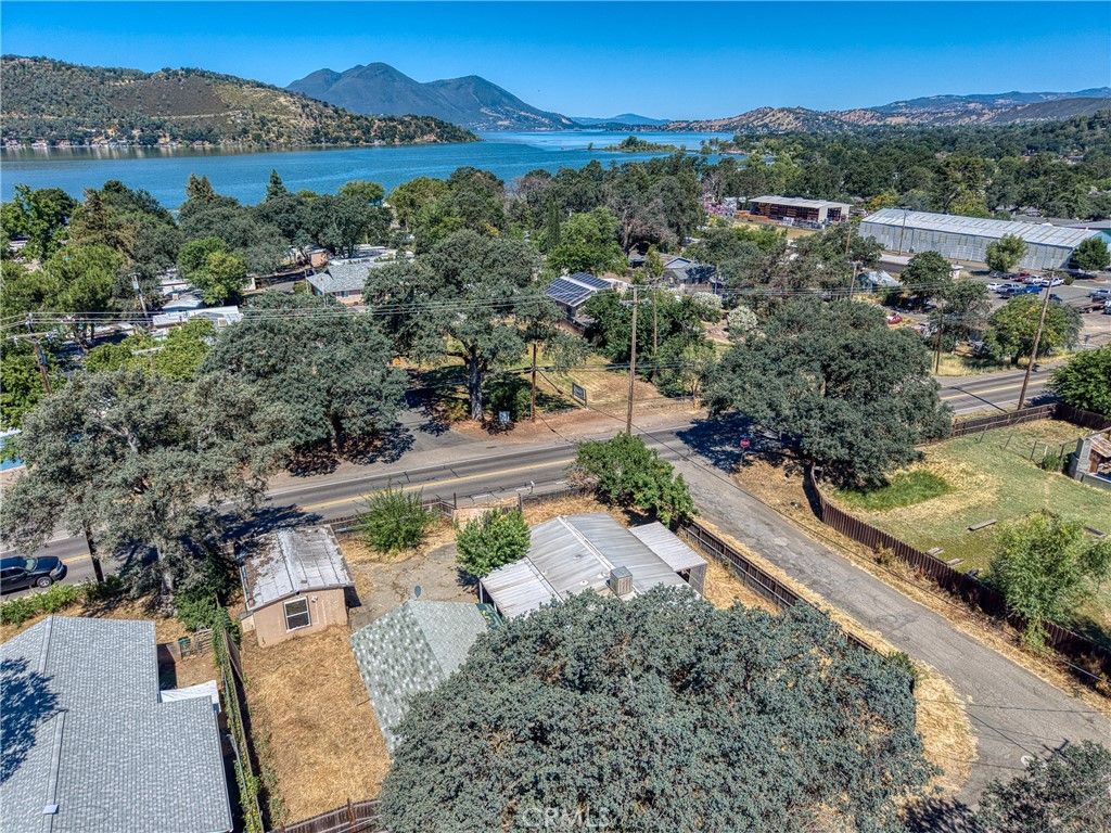Image 40 of property listing at 5542 Old Highway 53, Clearlake, CA 95422