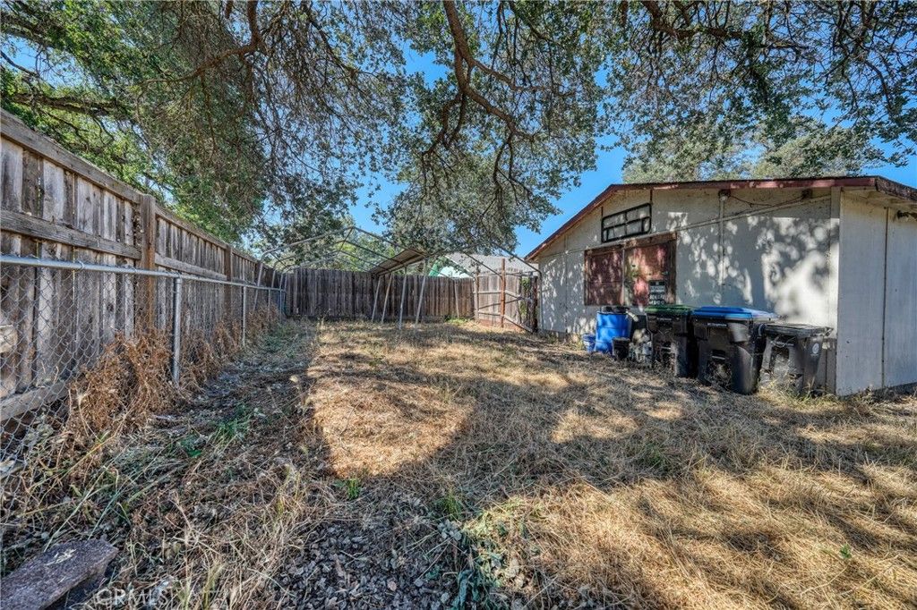 Image 44 of property listing at 5542 Old Highway 53, Clearlake, CA 95422