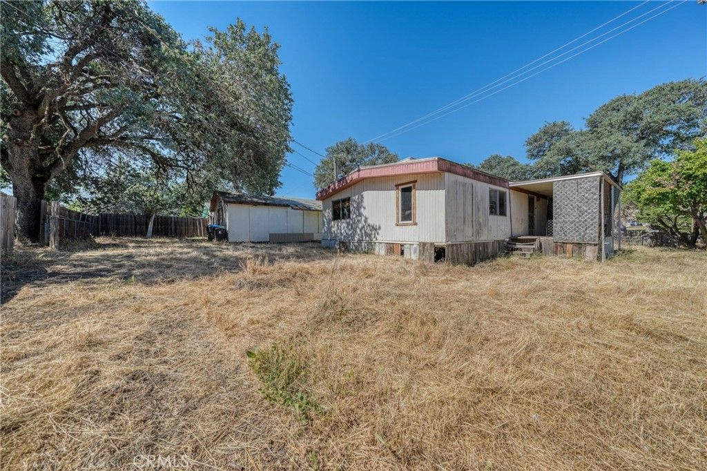 Image 7 of property listing at 5542 Old Highway 53, Clearlake, CA 95422