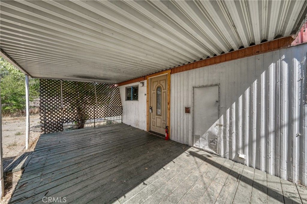 Image 9 of property listing at 5542 Old Highway 53, Clearlake, CA 95422