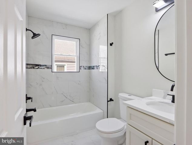2502 LINWOOD RD, Parkville, MD 21234