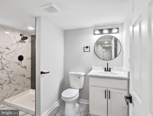 2502 LINWOOD RD, Parkville, MD 21234