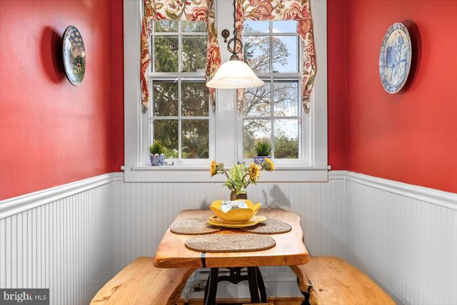 23494 VILLAGE RD, Unionville, VA 22567