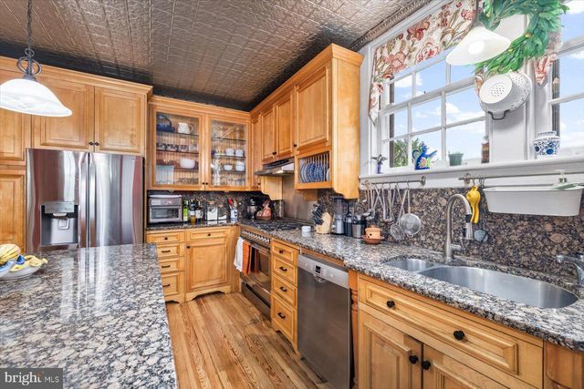 23494 VILLAGE RD, Unionville, VA 22567