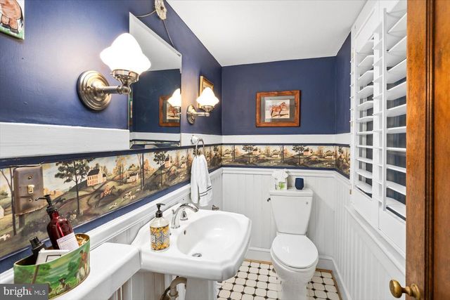 23494 VILLAGE RD, Unionville, VA 22567