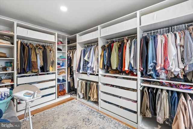 23494 VILLAGE RD, Unionville, VA 22567