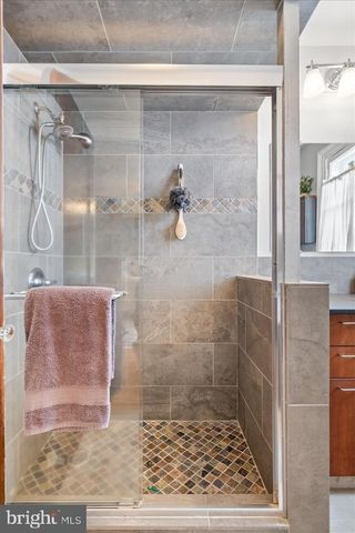 23494 VILLAGE RD, Unionville, VA 22567