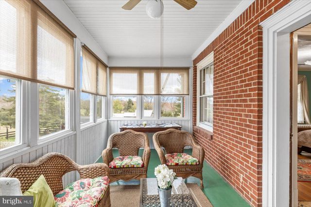 23494 VILLAGE RD, Unionville, VA 22567