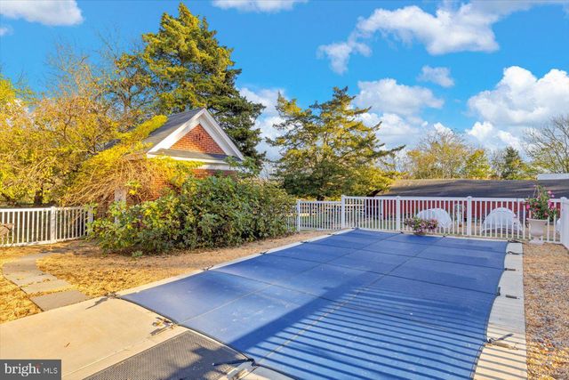 23494 VILLAGE RD, Unionville, VA 22567