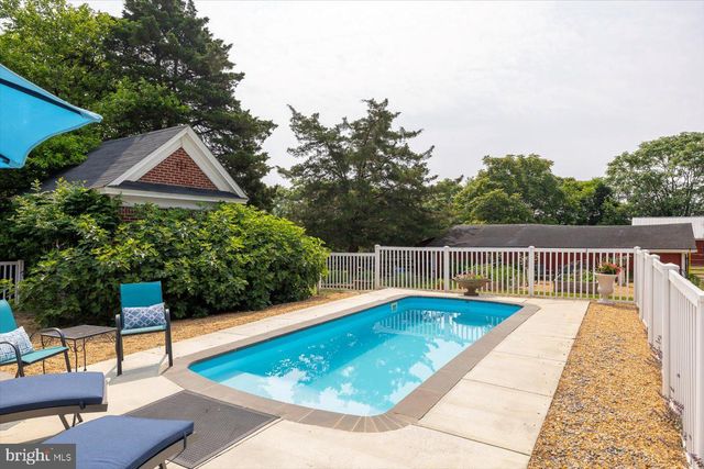 23494 VILLAGE RD, Unionville, VA 22567