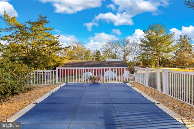 23494 VILLAGE RD, Unionville, VA 22567