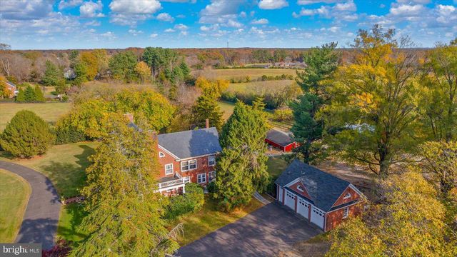 23494 VILLAGE RD, Unionville, VA 22567