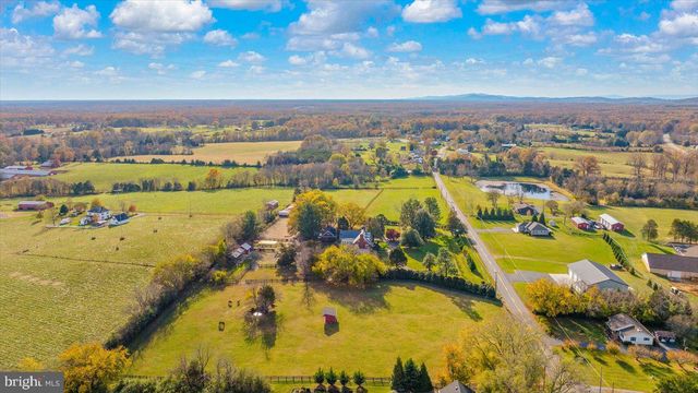 23494 VILLAGE RD, Unionville, VA 22567