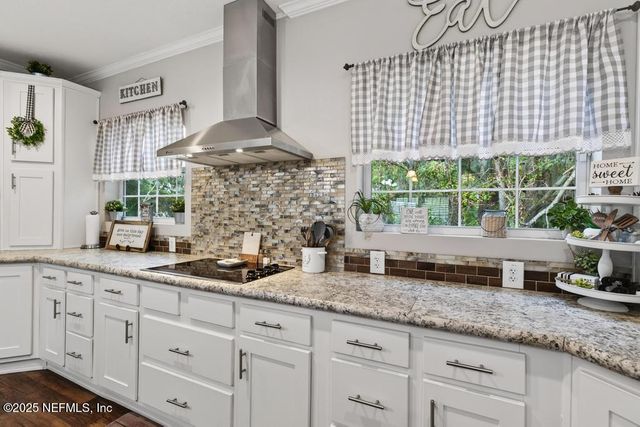 11783 WATER BLUFF Drive E, Jacksonville, FL 32218