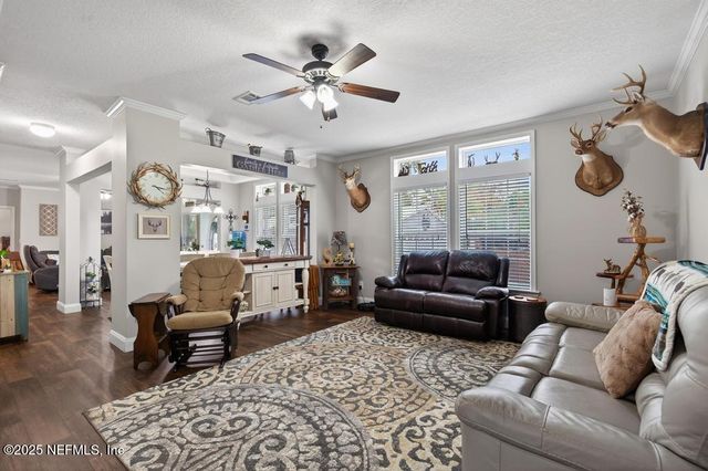 11783 WATER BLUFF Drive E, Jacksonville, FL 32218