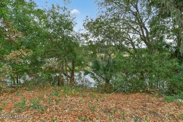 11783 WATER BLUFF Drive E, Jacksonville, FL 32218