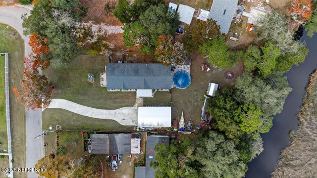 11783 WATER BLUFF Drive E, Jacksonville, FL 32218