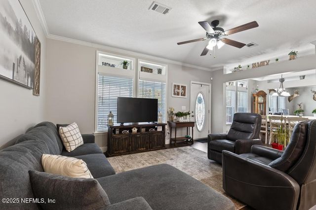 11783 WATER BLUFF Drive E, Jacksonville, FL 32218