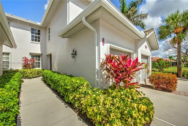 8385 Whisper Trace Lane 104, Naples, FL 34114