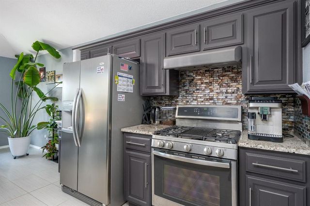2720 Mountain Oaks Drive, Norman, OK 73071