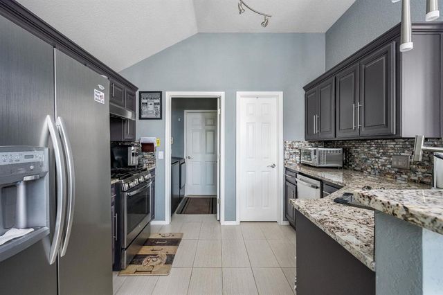 2720 Mountain Oaks Drive, Norman, OK 73071