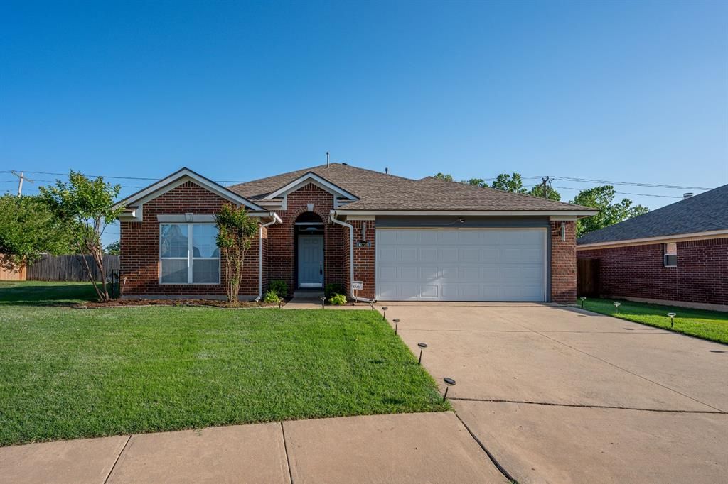 2720 Mountain Oaks Drive, Norman, OK 73071