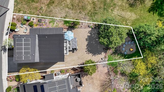 14 Sulphur Springs Road, Asheville, NC 28806