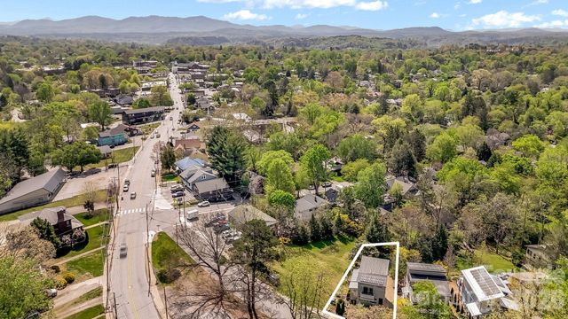 14 Sulphur Springs Road, Asheville, NC 28806