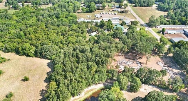 2550 Farm Market 21, Pittsburg, TX 75686