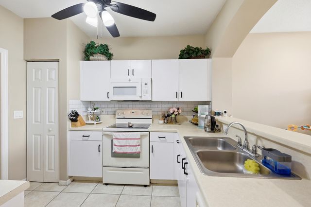 4962 Grinnell Street, Lake Worth, FL 33463