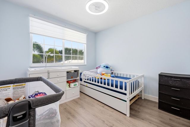 4962 Grinnell Street, Lake Worth, FL 33463