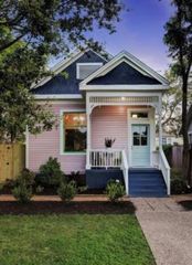 3617 Avenue Q 1/2, Galveston, TX 77550