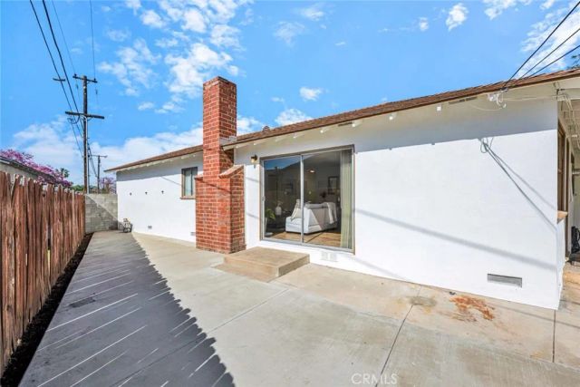 2517 Deodar Street, Santa Ana, CA 92705