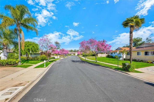 2517 Deodar Street, Santa Ana, CA 92705