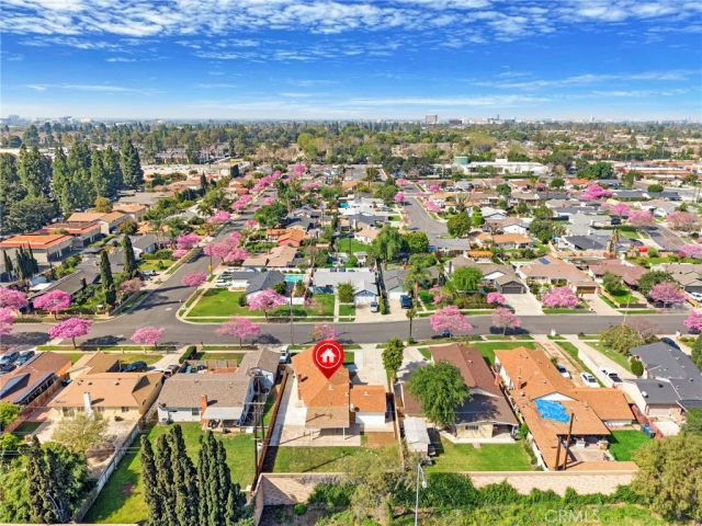 2517 Deodar Street, Santa Ana, CA 92705