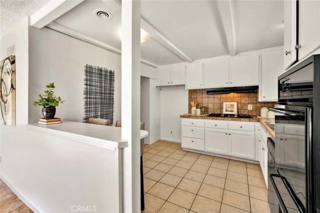 2517 Deodar Street, Santa Ana, CA 92705