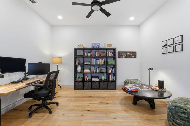 3541 Deer Park Dr, Folsom, CA 95630