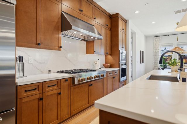 3541 Deer Park Dr, Folsom, CA 95630