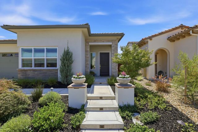 3541 Deer Park Dr, Folsom, CA 95630