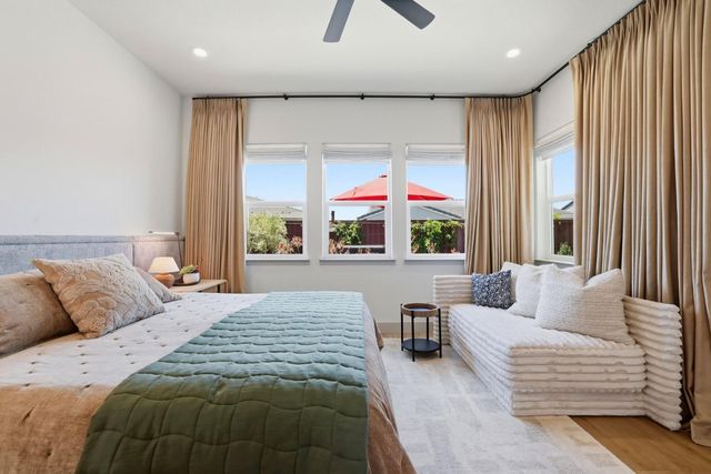 3541 Deer Park Dr, Folsom, CA 95630