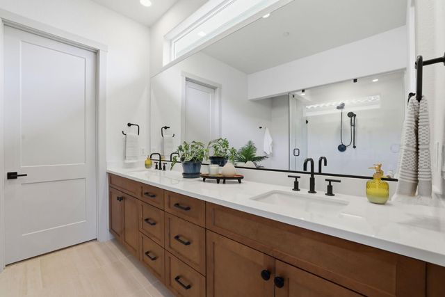 3541 Deer Park Dr, Folsom, CA 95630